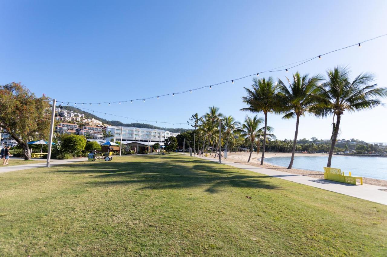 איירלי ביץ' Airlie Sun & Sand Motel Accommodation #4 מראה חיצוני תמונה